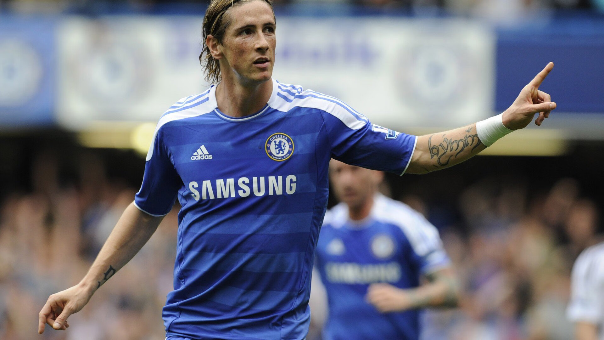 战术安排逐步细化针对不同对手制定个性化应对策略，战术布置